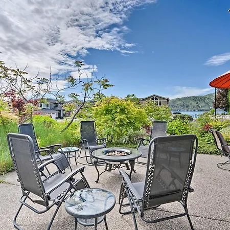 Lake Chelan Home With Boat Dock And Slip